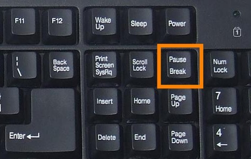 tombol "pause" pada keyboard